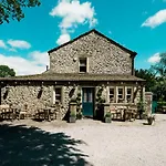 The Rectory Rooms, 2 *