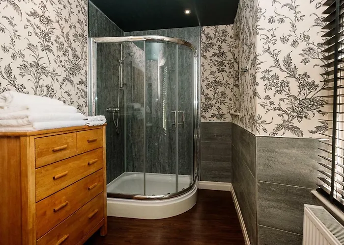 The Rectory Rooms, 2 *